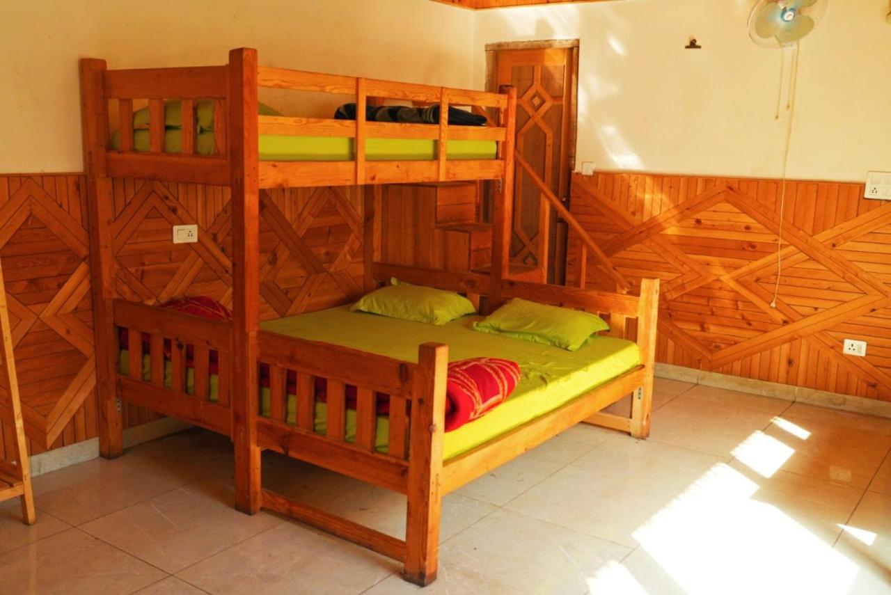 Chalo Chhalal Hotel & Cafe Kasol Buitenkant foto