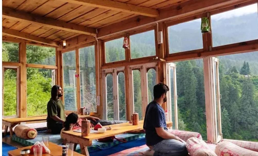 Chalo Chhalal Hotel & Cafe Kasol Buitenkant foto